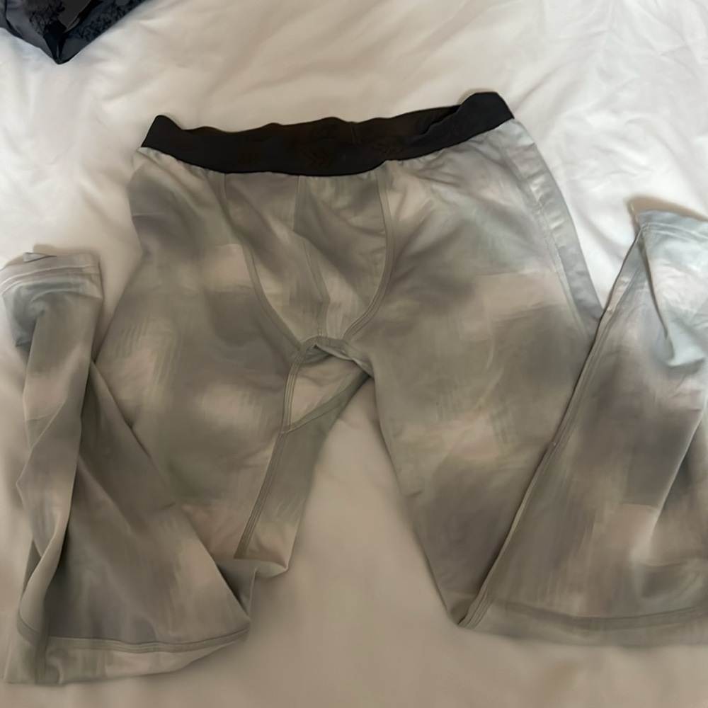 All in Motion grey/white brushed fleece inside activewear leggings boys XL NWOT
